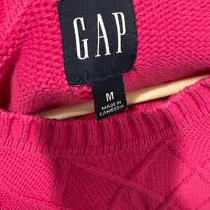 Gap cotton hot pink cable sweater
